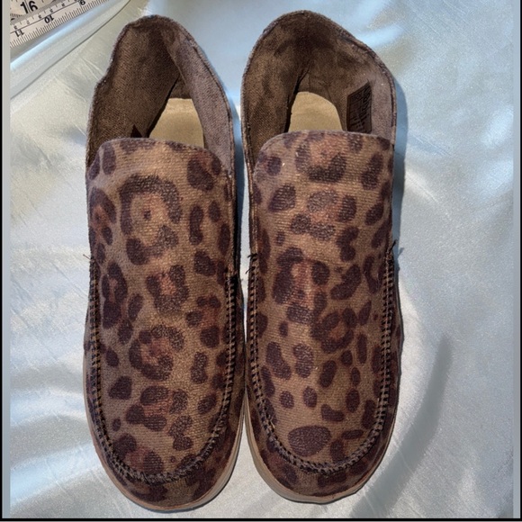 Outwoods Walk Leopard Print Slip-On Ankle Moccasins Booties Size 8 - Picture 11 of 11